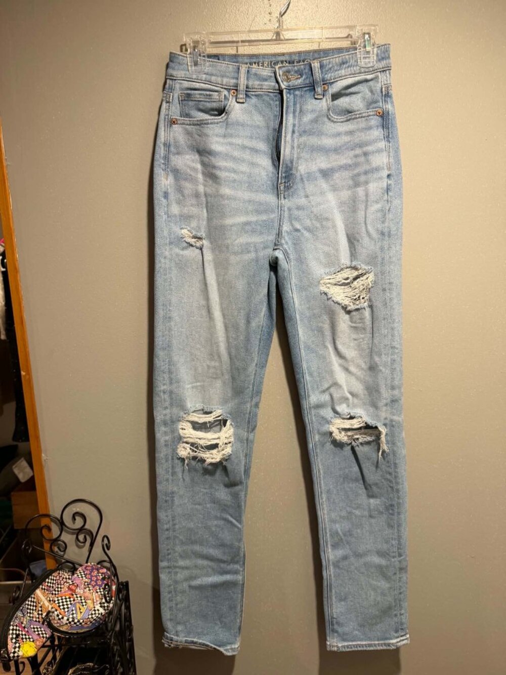 American Eagle Mom Jean Size 2 X-Long